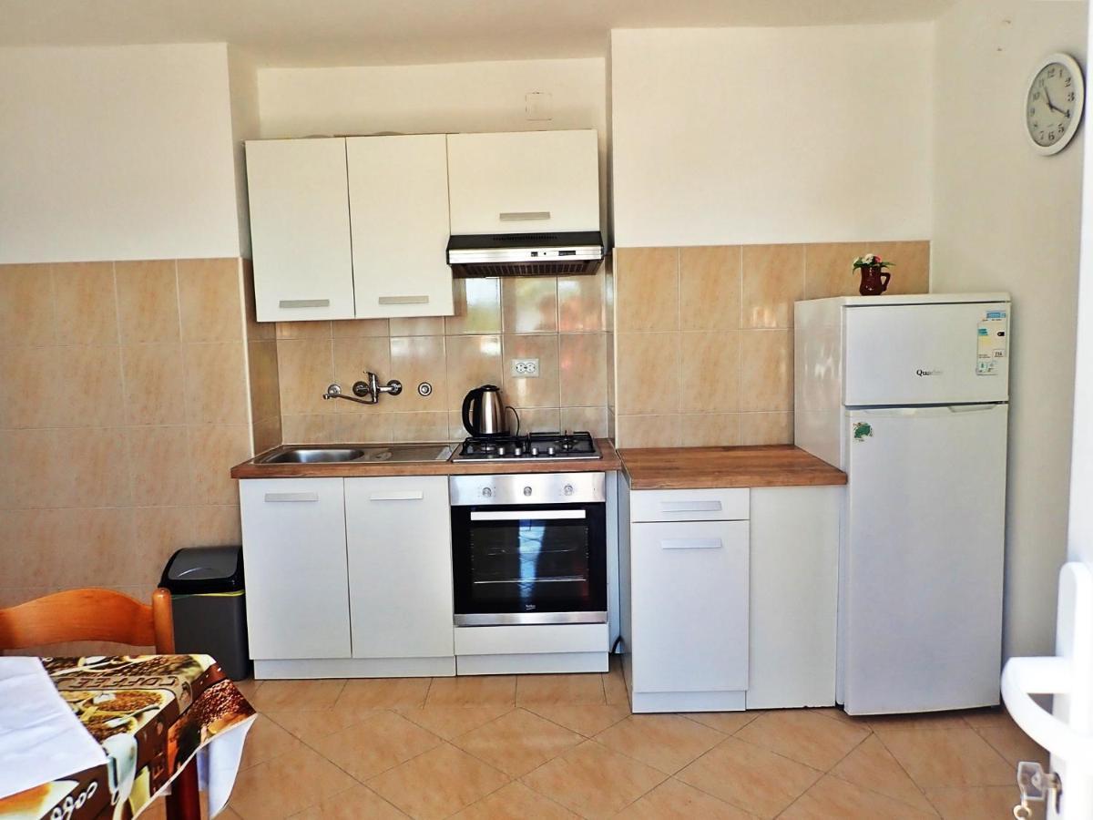 Apartmani Ivica & Boja Starigrad Paklenica Ngoại thất bức ảnh